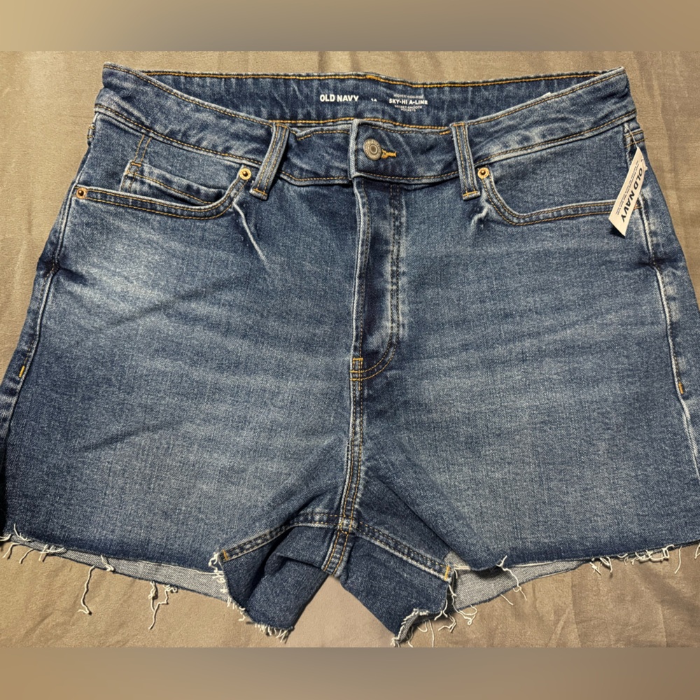 Old Navy sky high a line high-rise shorts